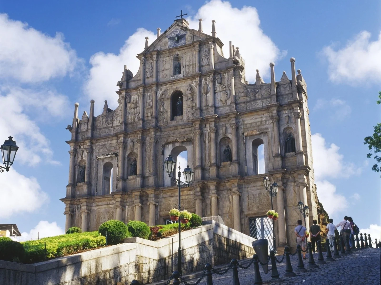 澳门大三巴牌坊宏伟全景